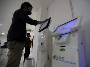 Gaji Sudah Dipotong Pajak, JHT Masih Kena Lagi?