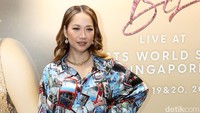 Konser internasional ini merupakan tantangan baru baginya. BCL merasa perlu berkembang terus dalam kariernya sebagai penyanyi. Foto: Palevi/detikhot