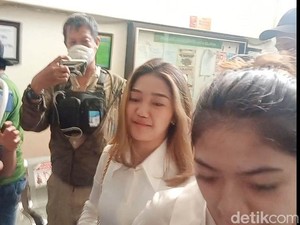 Chandrika Chika di Depan Hakim: Putra Siregar Datang Memisahkan, Tidak Mukul