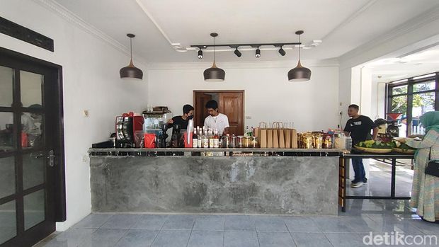 De'yon Kafe, tempat kongkow baru di Garut.
