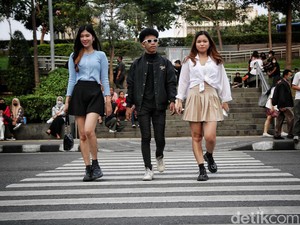 Pro-Kontra Zebra Cross Dijadikan Catwalk Citayam Fashion Week