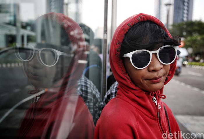 Fenomena Citayam Fashion Week di Jakarta Fenomena muda mudi Citayam nongkrong di Taman Dukuh Atas Jakarta menjadi perbincangan hangat. Kini mereka menggelar Citayam Fashion Week di Jakarta.