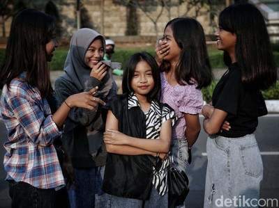 ABG SCBD Nongkrong di Ibu Kota, ke Mana Pemkot Depok dan Bogor?