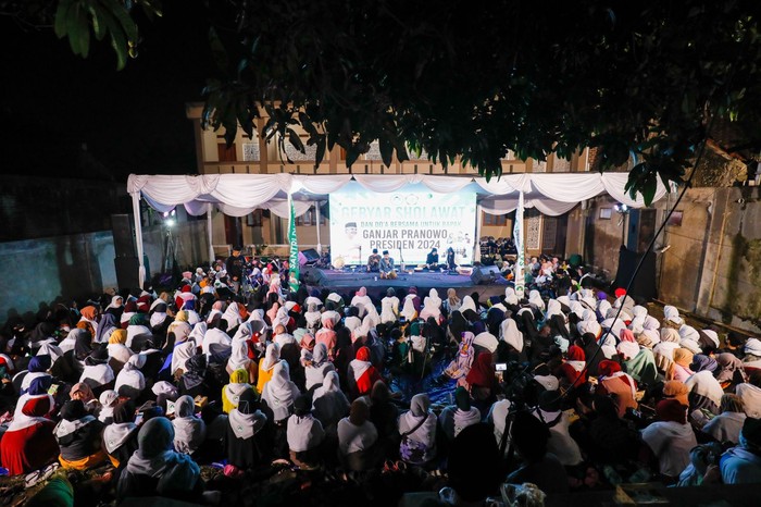 Gebyar Selawat Relawan Ganjar di Bandung