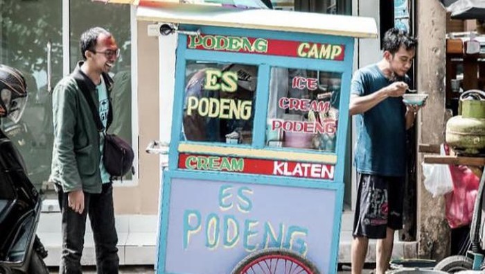Gerobak Es Podeng