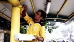 Pengecatan Halte Melawai Blok M Jaksel