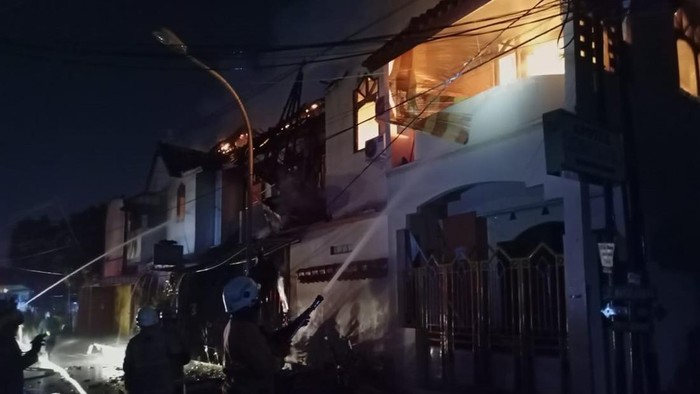 Kebakaran rumah di Jalan Nakula Semarang, Kamis (7/7/2022).