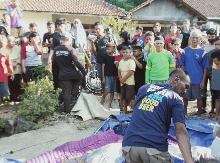 Kecelakaan Mitsubishi Kuda vs Pikap di Lumbir Banyumas, dua orang tewas, Kamis (7/7/2022).