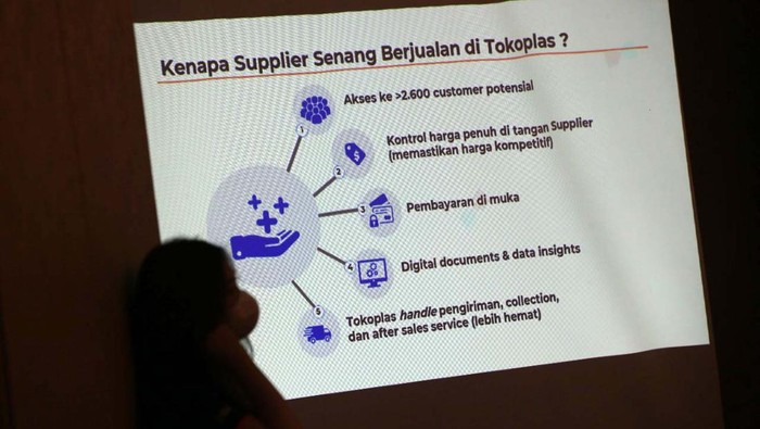 Kini Beli Plastik Pun Bisa Pakai Aplikasi Teknologi semakin mempermudah setiap transaksi. Kini untuk beli plastik pun cukup pakai aplikasi.