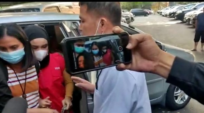 Medina Zein tiba di Rutan Polda Metro Jaya, Kamis (7/7/2022)