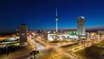 Potret Lansekap Blue Hour yang Menawan di Atas Langit Jerman