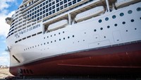 Kapal pesiar MSC Worl Europa mempunyai panjang 1.093 kaki dan setinggi 22 dek atau 4 dek lebih tinggi dari ukuran kapal pesiar terbesar saat ini yaitu Symphony of the seas ( Royal Caribbean). Dengan berat sekitar 205.000 ton atau 10% lebih rendah dari empat kapal Royal Caribbean, yang dikenal sebagai kelas Oasis.