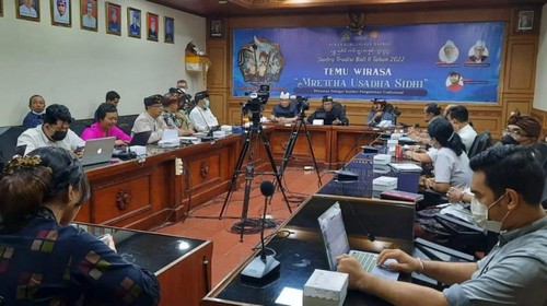 Minuman tradisional Bali seperti tuak dan arak diklaim memiliki manfaat untuk kesehatan. Hal itu terungkap dalam Sarasehan Jantra Tradisi Bali II yang mengangkat tema Mretha Usadha Sidhi.