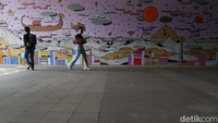 Mural ini dibuat dalam rangka memeriahkan HUT Kota Jakarta.
