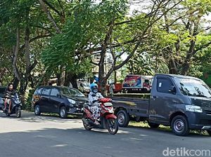 Wacana Denda untuk Pengusaha di Makassar Jadikan Bahu Jalan Tempat Parkir