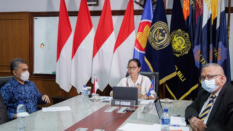 Pertemuan The 41st ASEAN Plus Three National Tourism Organizations (NTOs) Pertemuan The 41st ASEAN Plus Three National Tourism Organizations (NTOs) yang diadakan secara virtual.