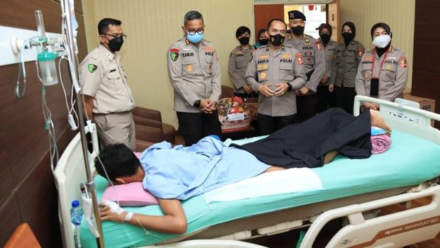Polri lakukan kegiatan anjangsana ke mantan Kapolri hingga keluarga anggota yang gugur dalam bertugas