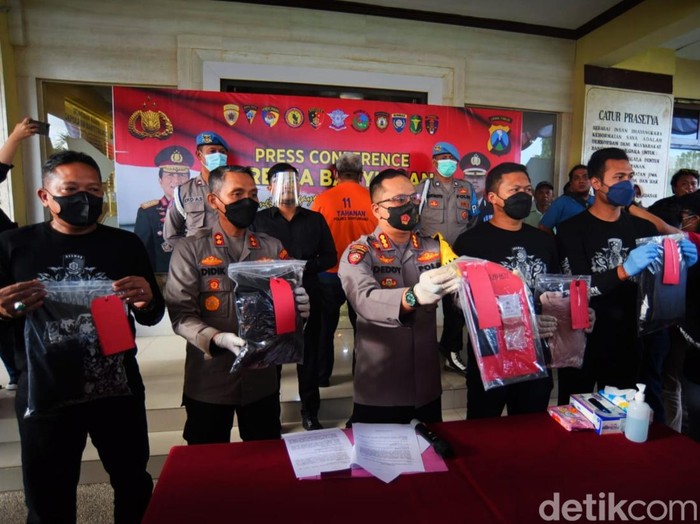 Press release tersangka di Polres Banyuwangi