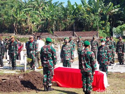 Haru Prajurit Antar Karumkit L.B Moerdani ke Peristirahatan Terakhir