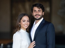 7 Potret Cantik Putri Raja Yordania yang Tunangan dengan Ahli Keuangan AS