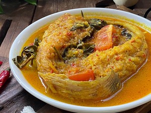 3 Resep Ikan Kuah Kuning, Berbumbu Rempah yang Sedap