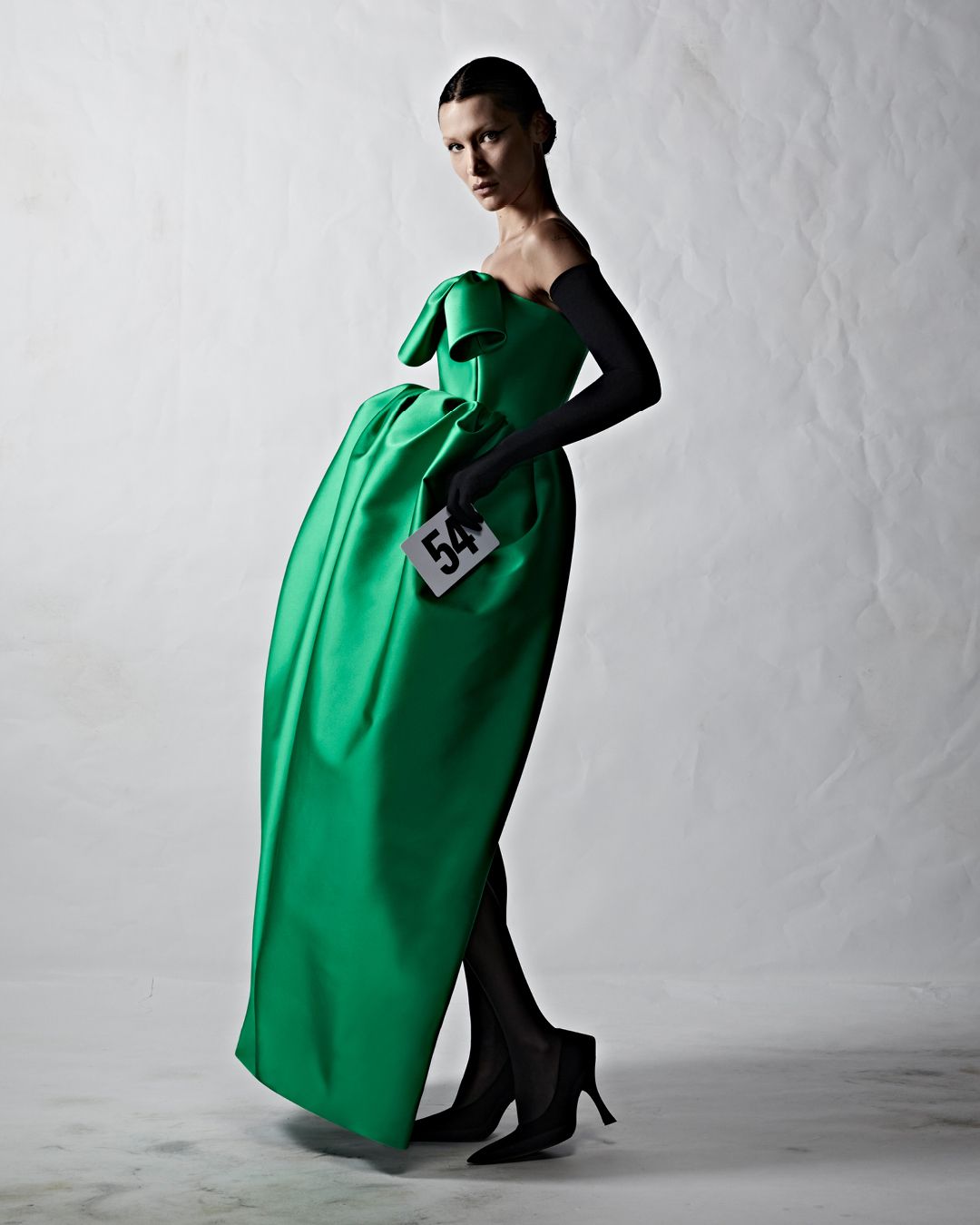 Selebriti Jadi Model Catwalk Balenciaga Haute Couture