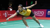 Di babak perempatfinal. Gregoria akan melawan unggulan pertama, Akane Yamaguchi.