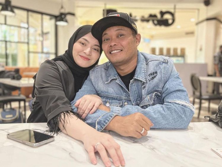 10 Foto Nathalie Holscher Bareng Sule Dari Pacaran Hingga Kini Gugat Cerai