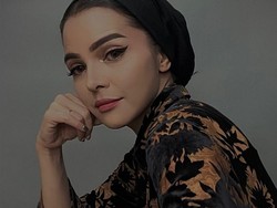 10 Transformasi Rosmanizar, Cerai dengan Cucu Soekarno Hingga Lepas Hijab