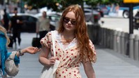 Sadie Sink kini semakin terlihat dewasa. Dia sudah menghabiskan beberapa tahun di lokasi syuting sejak usia belasan. (Foto: GC Images/Robert Kamau)