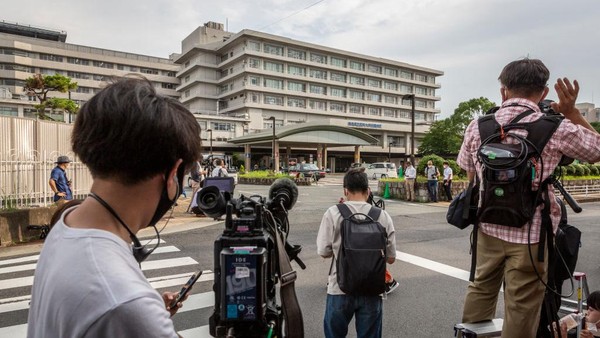 Terkini! Suasana RS Usai Shinzo Abe Dinyatakan Meninggal