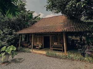5 Kedai Kopi Unik di Depok, Bisa Dengar Musik hingga Santai di Rumah Jawa
