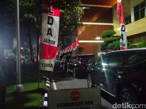 Menyerahkan Diri, Mas Bechi DPO Pencabulan Santriwati Tiba di Polda Jatim