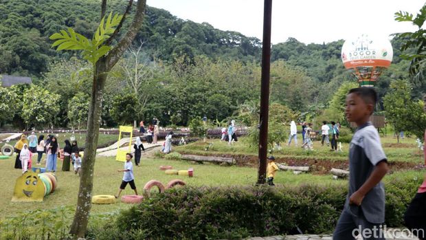 Wisata alam di Bogor, Jawa Barat, bertambah lagi. Ya Bogor Fruit Garden kini bisa menjadi pilihan berlibur sambil mendapatkan edukasi tentang tanaman buah.