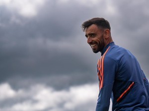 Bruno Fernandes Pakai Nomor 8 di Musim Depan