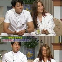 Cha Seung Won yang berasal dari keluarga miskin menikahi istrinya saat berusia 20 tahun. Pasangan suami istri itu sempat tinggal di ruang bawah tanah selama tiga tahun. Kini sang aktor dapat memberikan kehidupan yang nyaman bagi sang istri Lee Su Jin dan dua anaknya. Foto: dok. Instagram