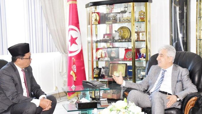 Dubes Tunisia Zuhairi Misrawi bertemu dengan Menhan Tunisia, Emad Memmisy