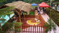 Tempat wisata ini menyajikan keindahan bagi wisatawan.