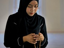 4 Amalan Wanita Haid di Malam Lailatul Qadar