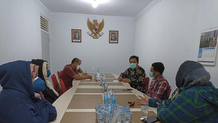 IPMAPA melaporkan Pemda Papua Barat dan Pemkab Manokwari ke ORI DIY buntut pemutusan beasiswa bagi 114 mahasiswa asal Kabupaten Manokwari, Papua Barat, Jumat (8/7/2022).