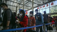 Penumpang mengalami peningkatan dibandingkan pada hari yang sama sebelum memasuki masa liburan.