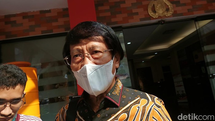Kak Seto menyambangi 6 siswa SMAN 70, pelaku pengeroyokan adik kelas di Polres Jaksel.