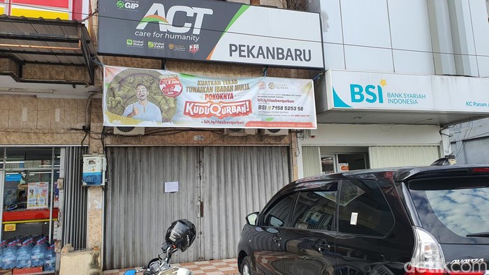 Kantor ACT Pekanbaru tutup.