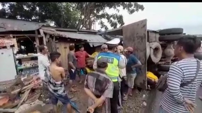 Kecelakaan truk di Wajo (Dok. Istimewa).