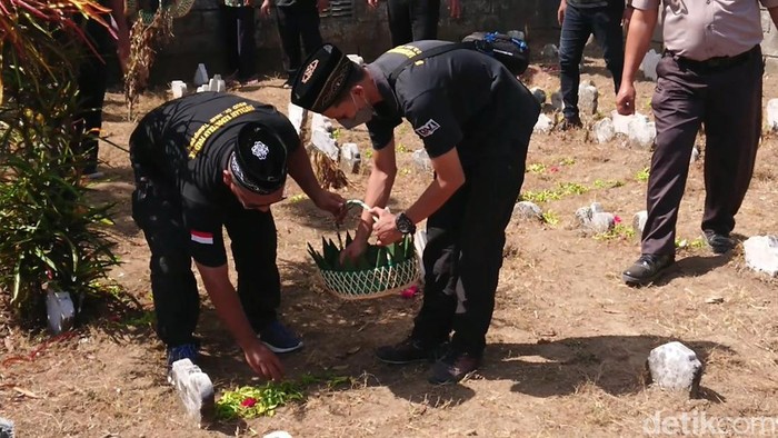 Kompleks Pemakaman Mr X di Tulungagung