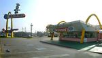 10 Tampilan Layanan Drive-Thru di Restoran Jadul, Ada Sejak 1957!
