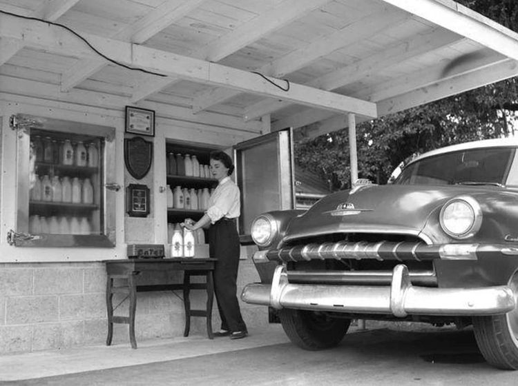 10 Tampilan Layanan Drive-Thru di Restoran Jadul, Ada Sejak 1957!
