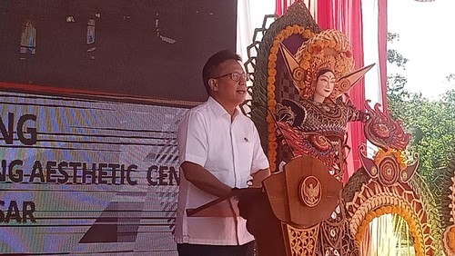 Menteri Kesehatan (Menkes) RI Budi Gunadi Sadikin ketika ditemui dalam acara peletakan batu pertama pembangunan Gedung Aesthetic Center di RSUP Sanglah Denpasar pada Jumat (8/7/2022).