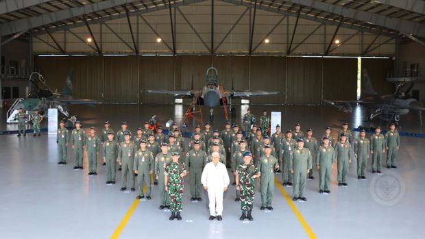 Menteri Pertahanan (Menhan) RI Prabowo Subianto melakukan serangkaian kunjungan kerja (kunker) ke Madiun, Jawa Timur, Jumat (8/7).