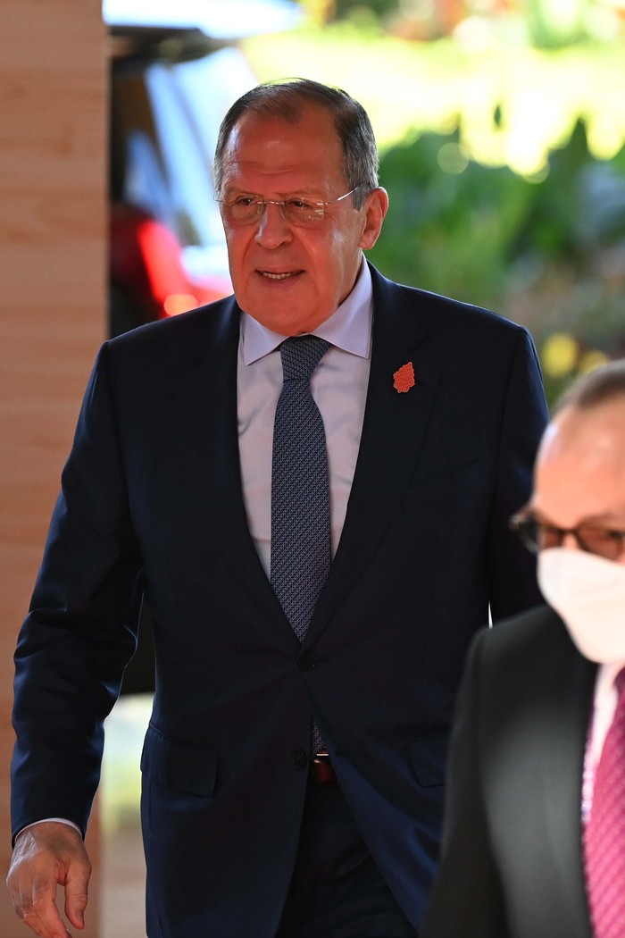 Menteri Luar Negeri Rusia Sergey Lavrov menghadiri Pertemuan Menteri Luar Negeri G20 di Nusa Dua, Bali, Jumat (8/7/2022). ANTARA FOTO/POOL/Sigid Kurniawan/rwa.